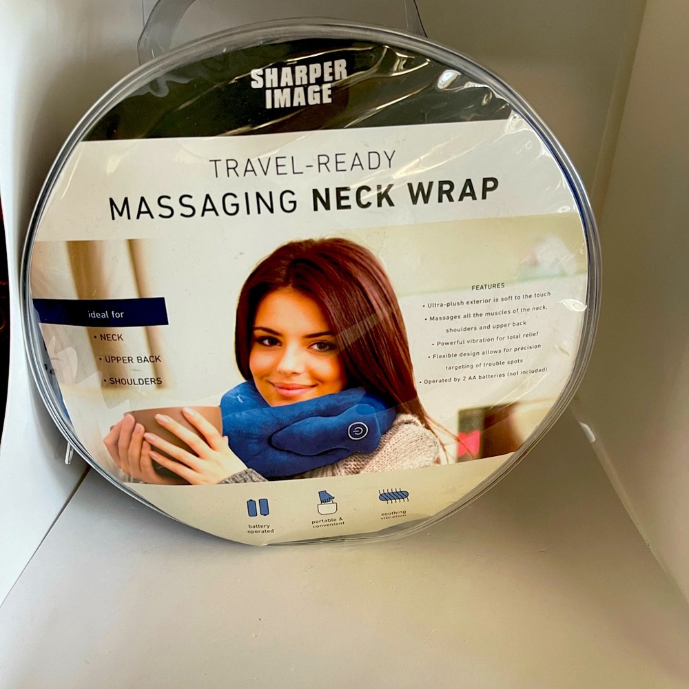 🧣🧕SHARPER IMAGE MASSAGING NECK WRAP --TRAVEL READY